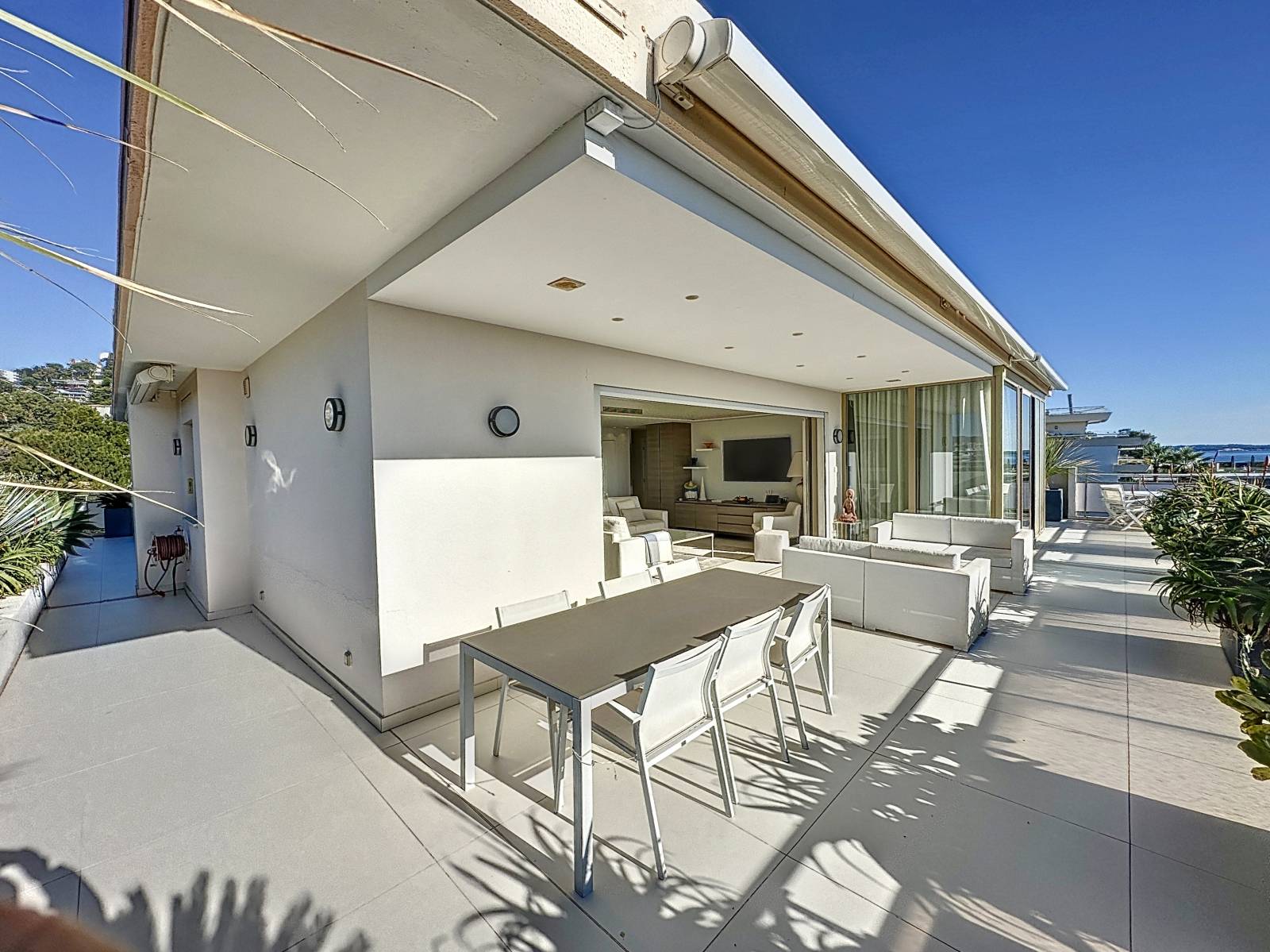 3P CANNES TERRASSE VUE MER