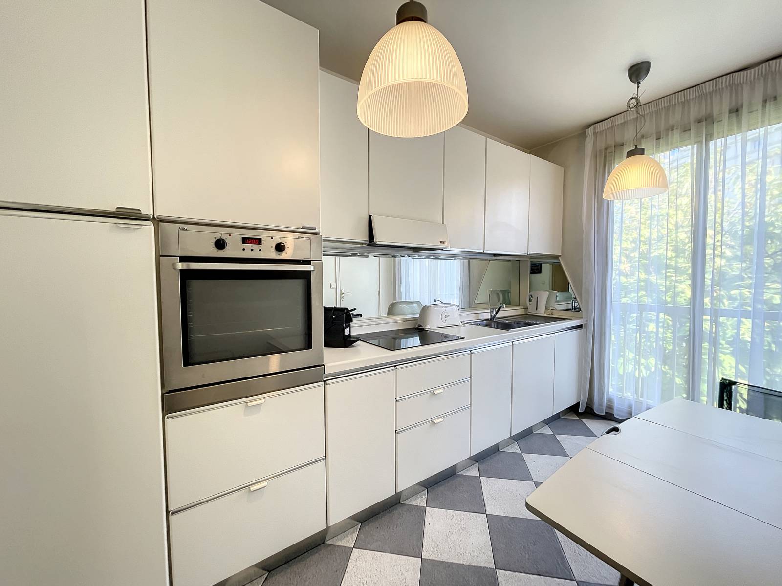 2P CANNES CROISETTE TERRASSE VUE MER