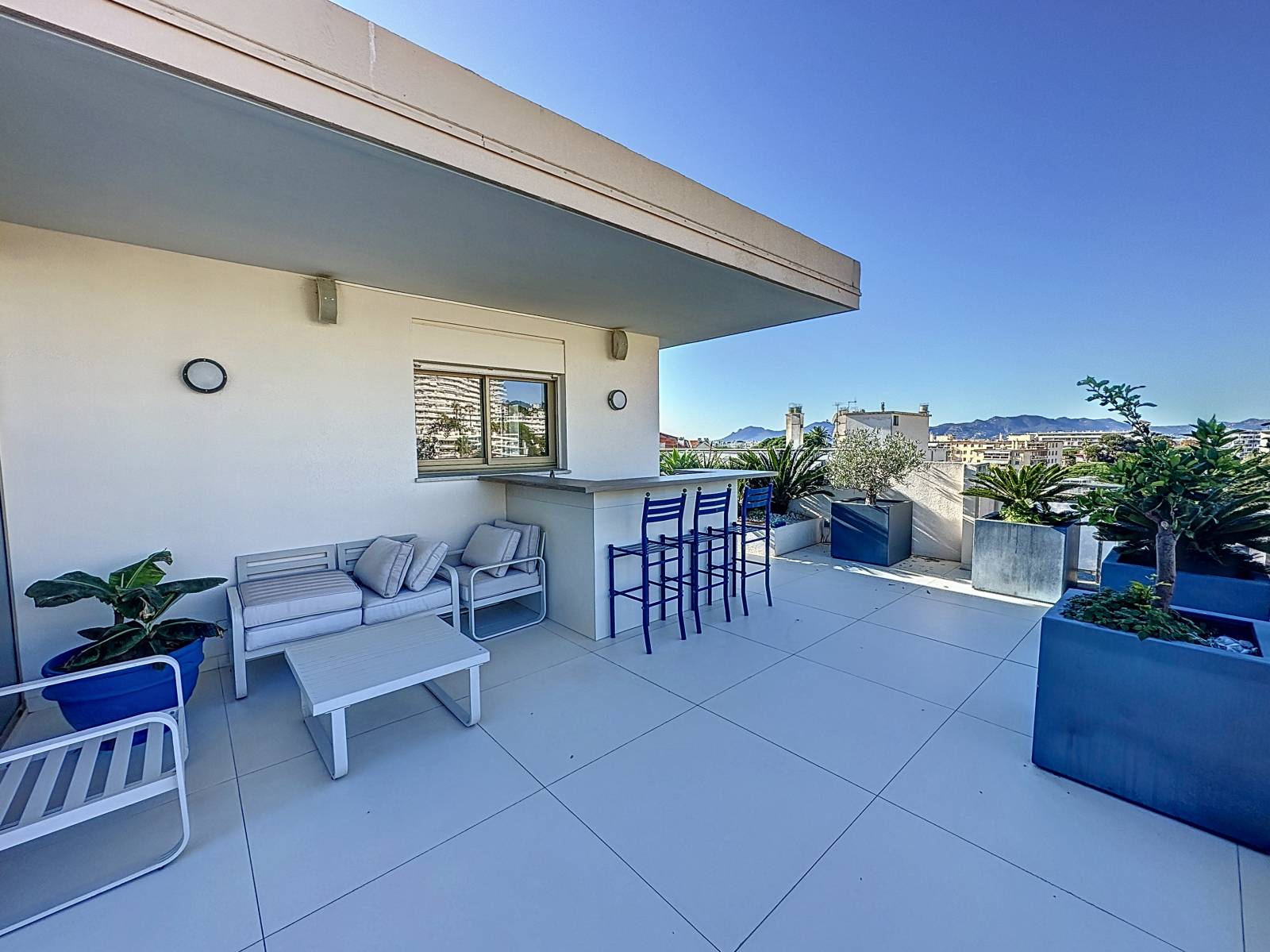 3P CANNES TERRASSE VUE MER