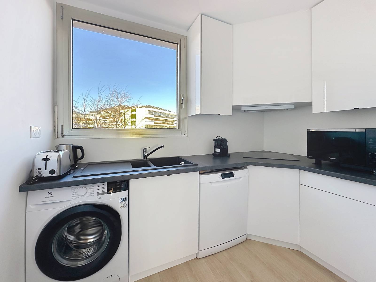 4P CROISETTE TERRASSE DERNIER ETAGE VUE MER