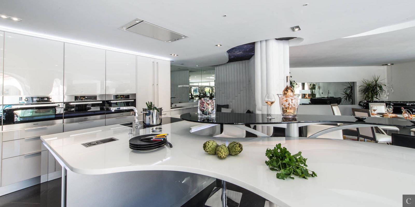 LOCATION SAISONNIERE Mougins – Villa de luxe dans un domaine fermé et sécurisé