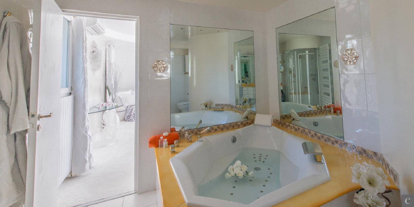 LOCATION SAISONNIERE Mougins – Villa de luxe dans un domaine fermé et sécurisé