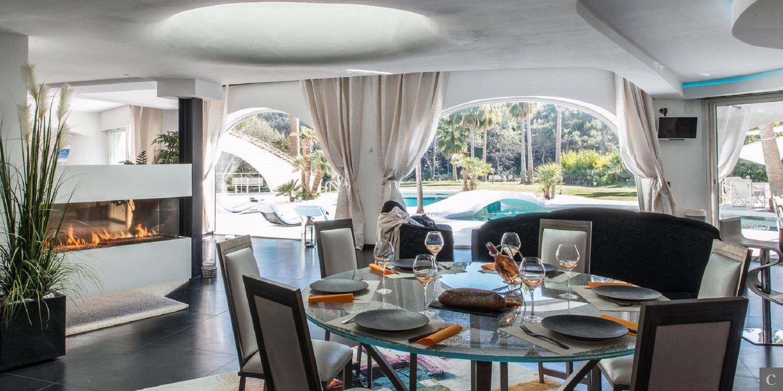 LOCATION SAISONNIERE Mougins – Villa de luxe dans un domaine fermé et sécurisé