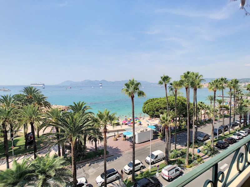 2P CANNES CROISETTE TERRASSE VUE MER