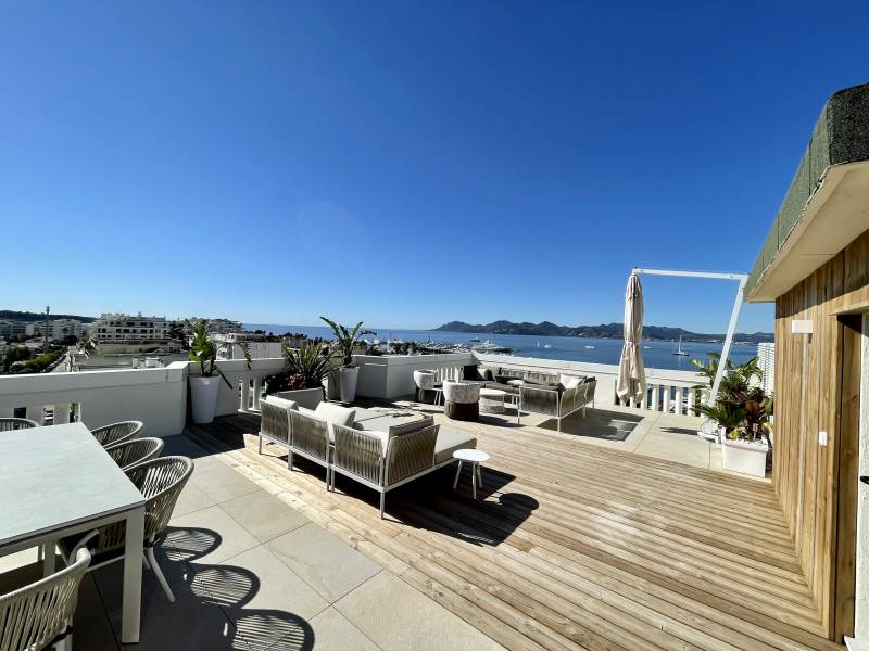 Penthouse terrasse vue mer panoramique Cannes
