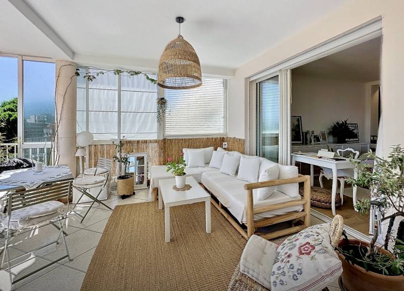 À vendre : superbe appartement 3 pièces de 82 m² avec vue mer et terrasse, Cannes Stanislas
