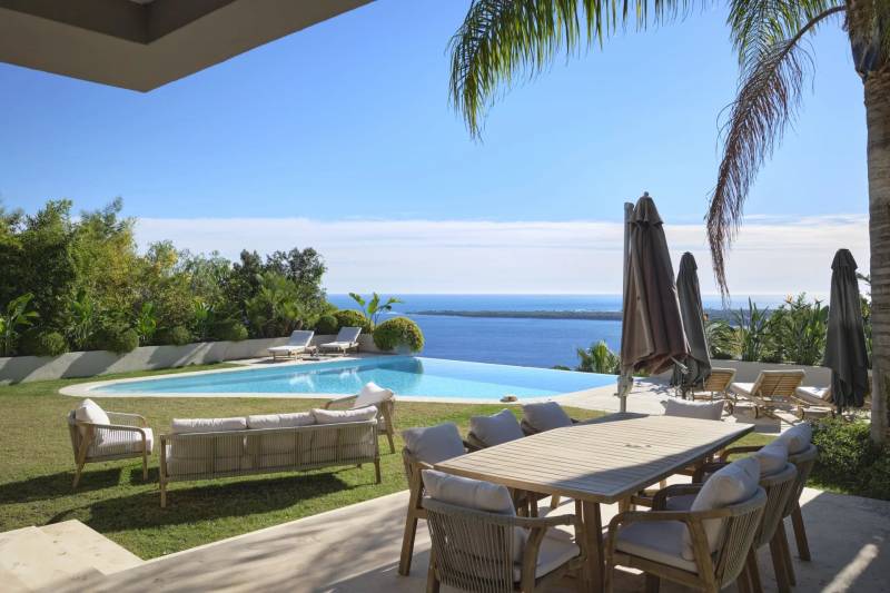 LOACTION SAISONNIERE Sompteuse Villa Californie Vue Mer Panoramique Piscine a Debordement